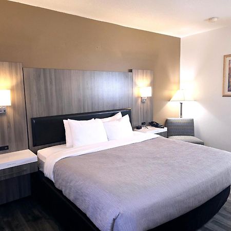 Quality Inn & Suites Longview Kelso Bagian luar foto