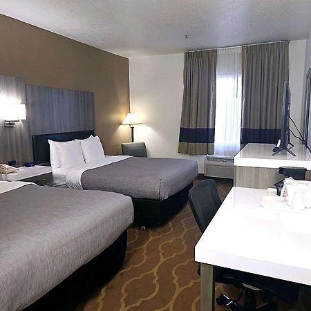 Quality Inn & Suites Longview Kelso Bagian luar foto