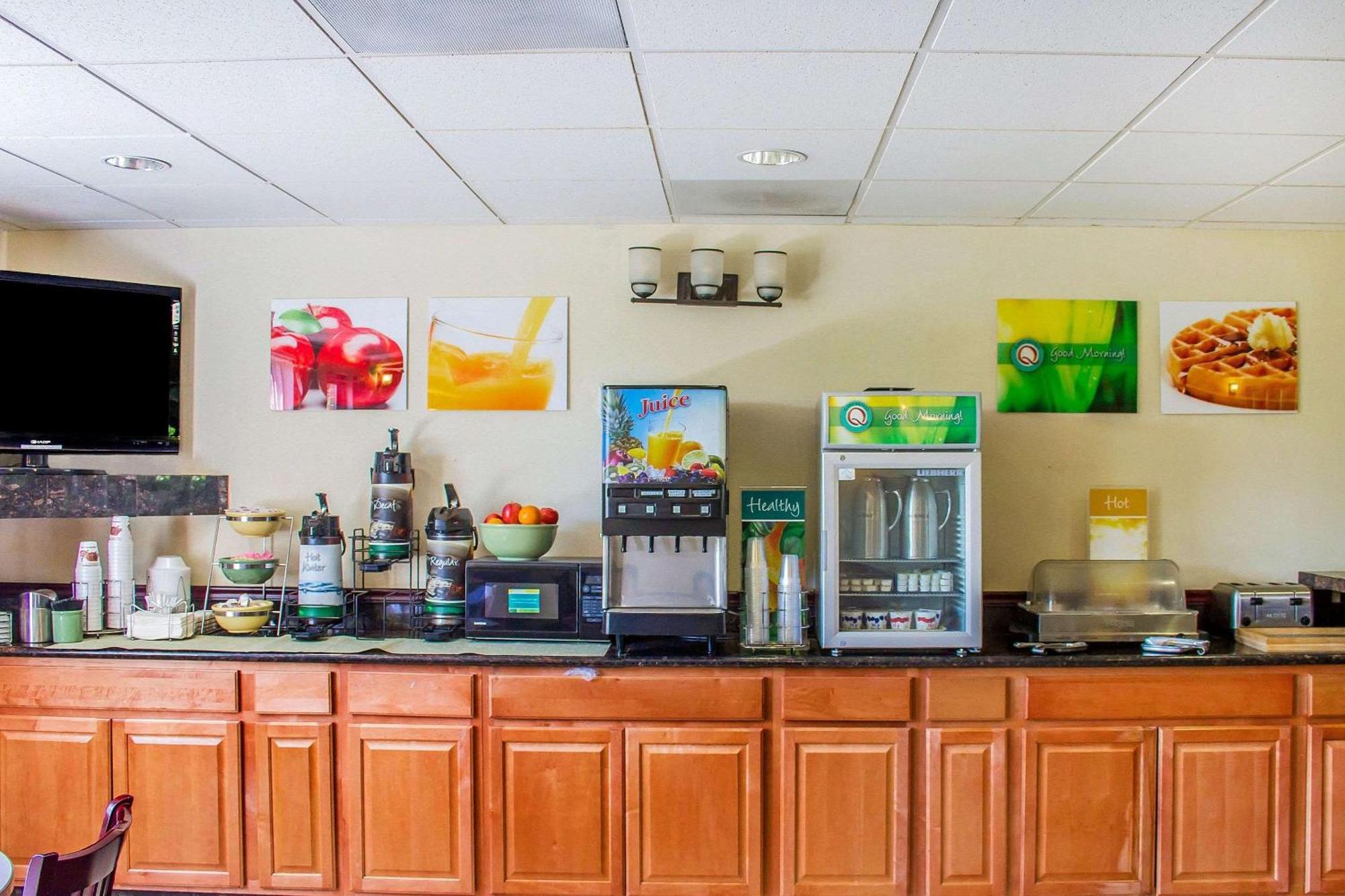 Quality Inn & Suites Longview Kelso Bagian luar foto