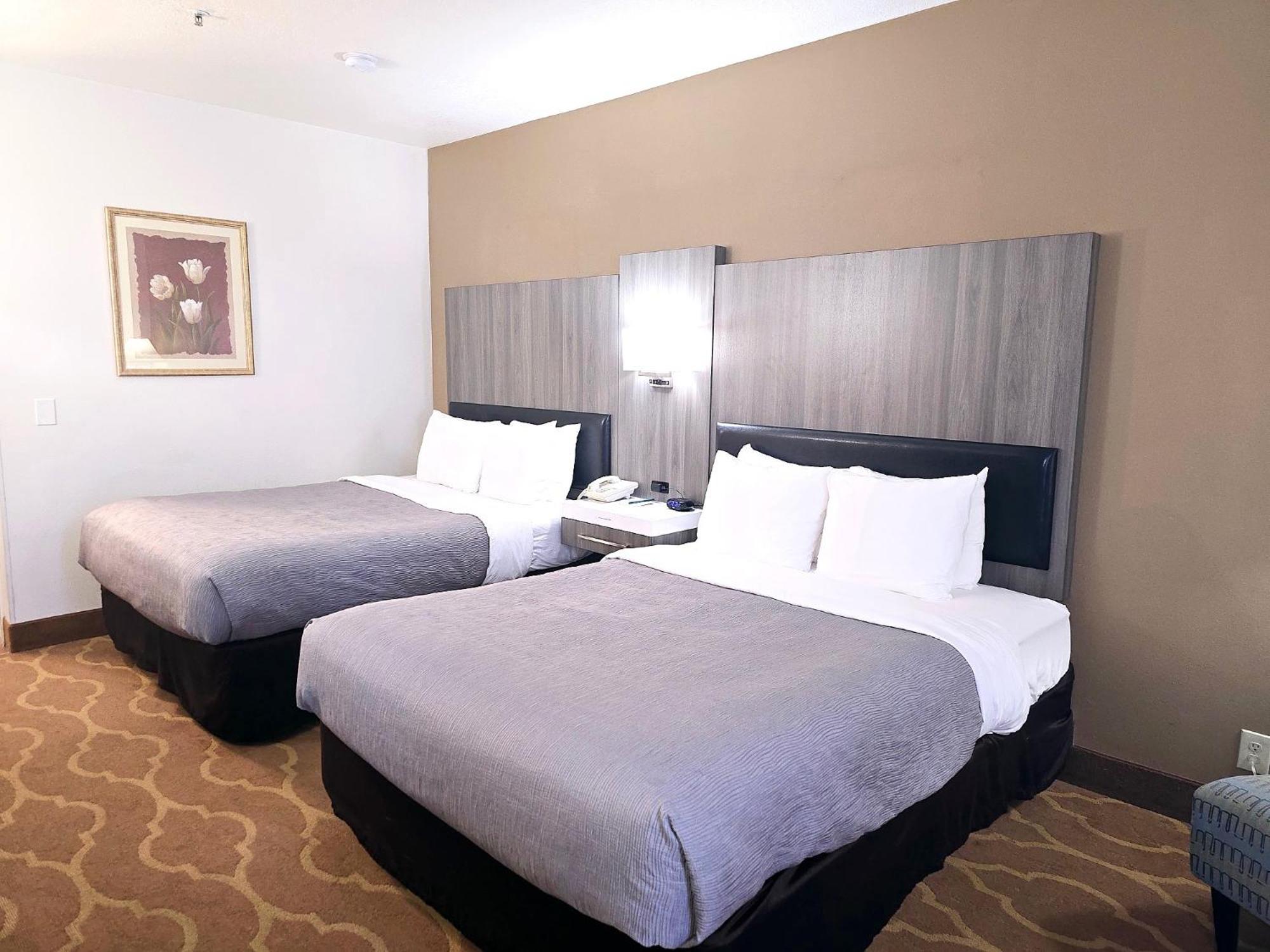 Quality Inn & Suites Longview Kelso Bagian luar foto