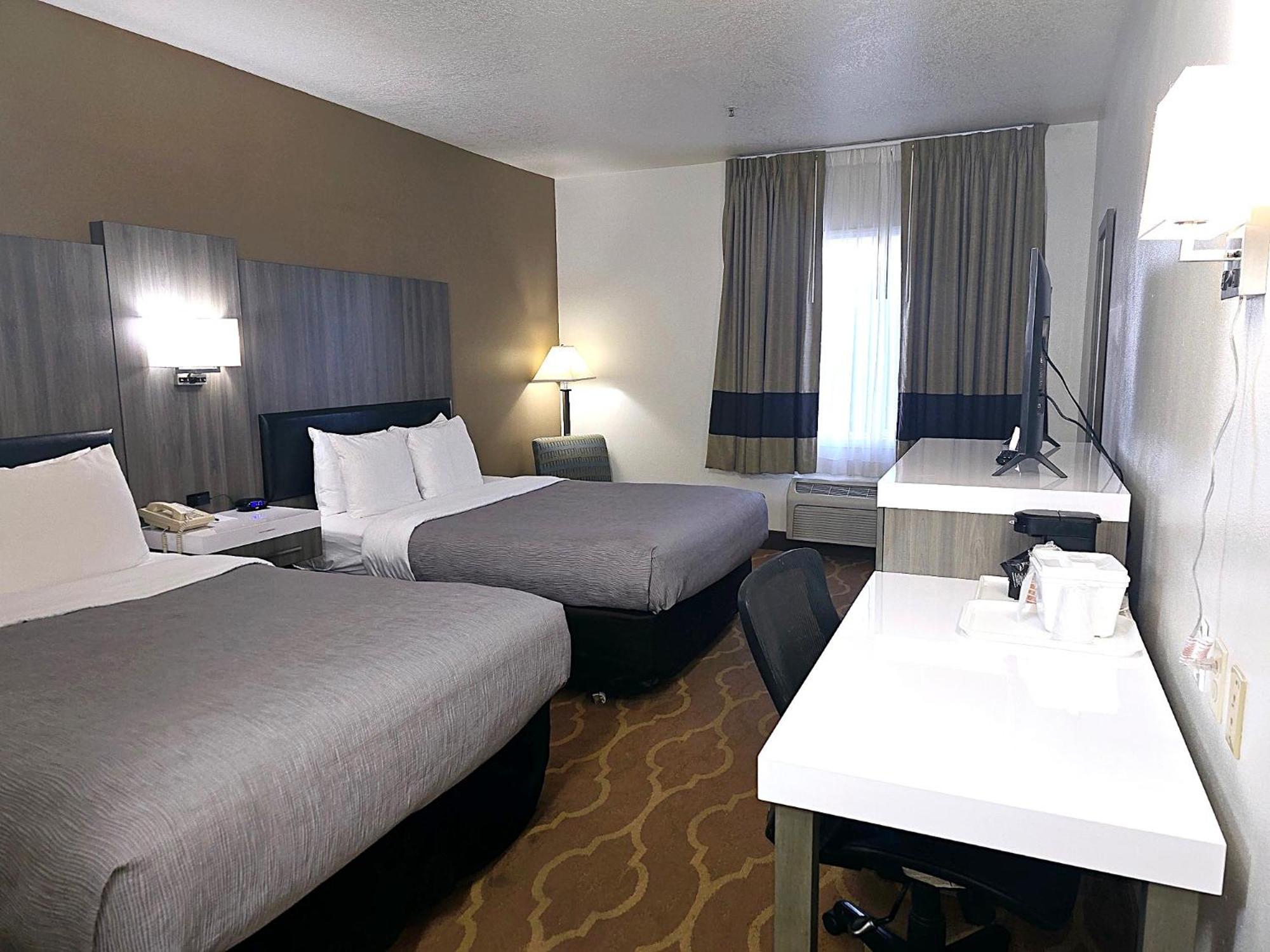 Quality Inn & Suites Longview Kelso Bagian luar foto